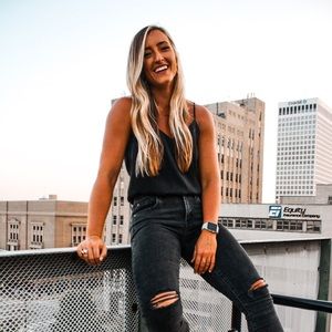 Meet your Posher, Jennifer